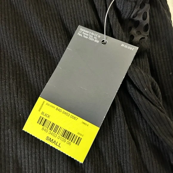 NWT Xersion Ribbed Active Tank with Back Mesh Panel - Picture 4 of 5